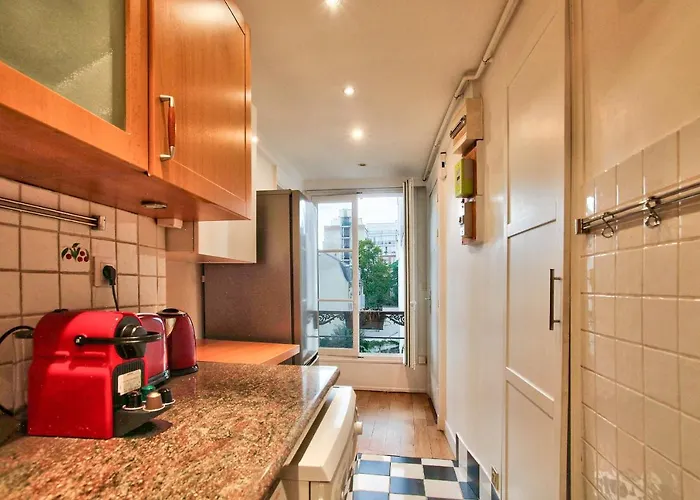 Quartier Saint Germain 1 *